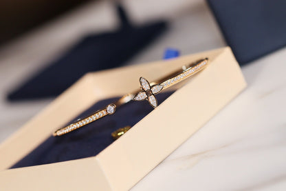 [CA]IDYLLE GOLD OPEN BRACELET DIAMOND PAVED