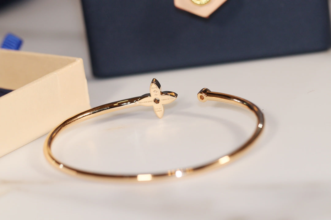 [CA]IDYLLE GOLD OPEN BRACELET DIAMOND PAVED