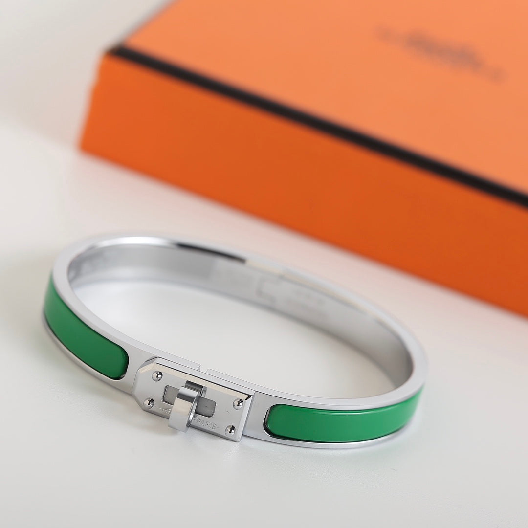 [CA]HM KELLY GREEN BRACELET