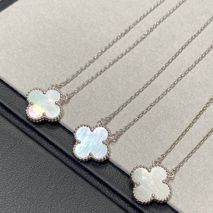 [CA]CLOVER MEDIUM SILVER WHITE MOP NECKLACE