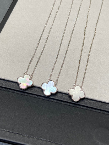 [CA]CLOVER MEDIUM SILVER WHITE MOP NECKLACE