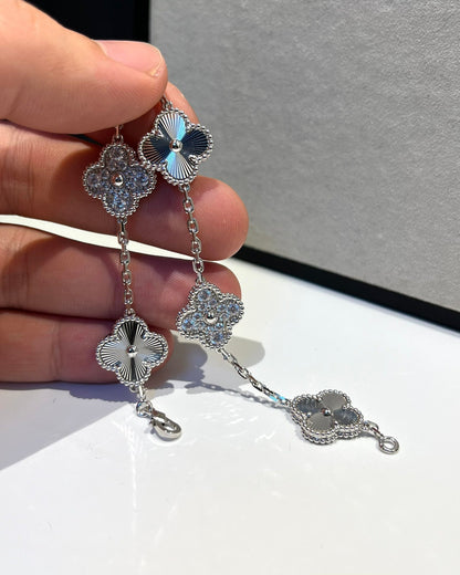 [CA]CLOVER 5 MOTIF SILVER DIAMOND BRACELET