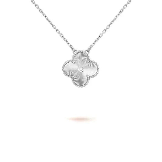 [CA]CLOVER  15MM DIAMOND LASER NECKLACE SILVER