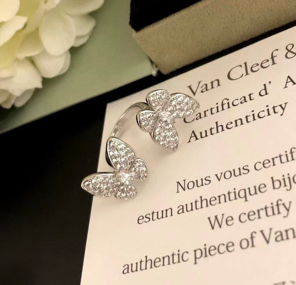 [CA]TWIN SILVER BUTTERFLY DIAMOND RING