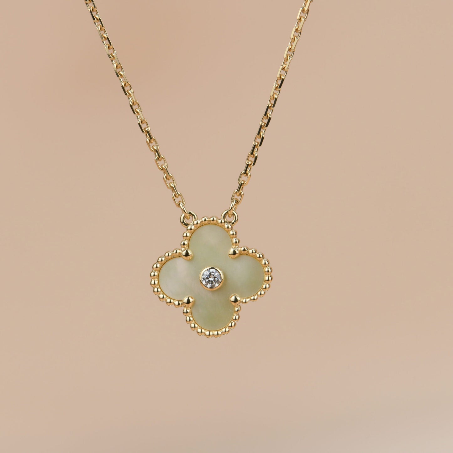 [CA]CLOVER 15MM DIAMOND GOLD MOTHER OF PEARL NECKLACE