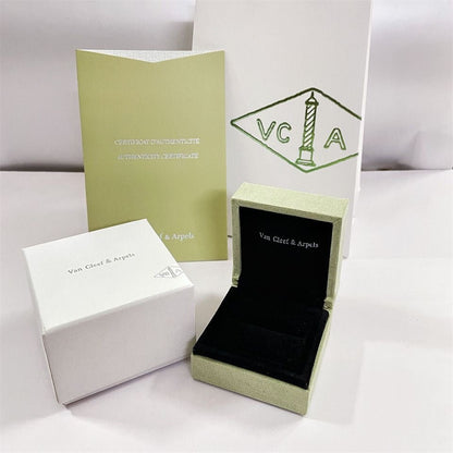 [LUCAS]VA CLOVER BRACELET NECKLACE RING BOX GIFT BAG