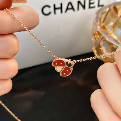 [CA]LUCKY  CARNELIANS LADYBUG NECKLACE