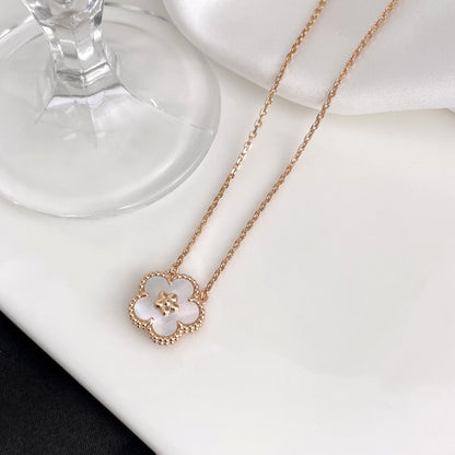 [CA]LUCKY  WHITE MOP  PLUM BLOSSOM NECKLACE