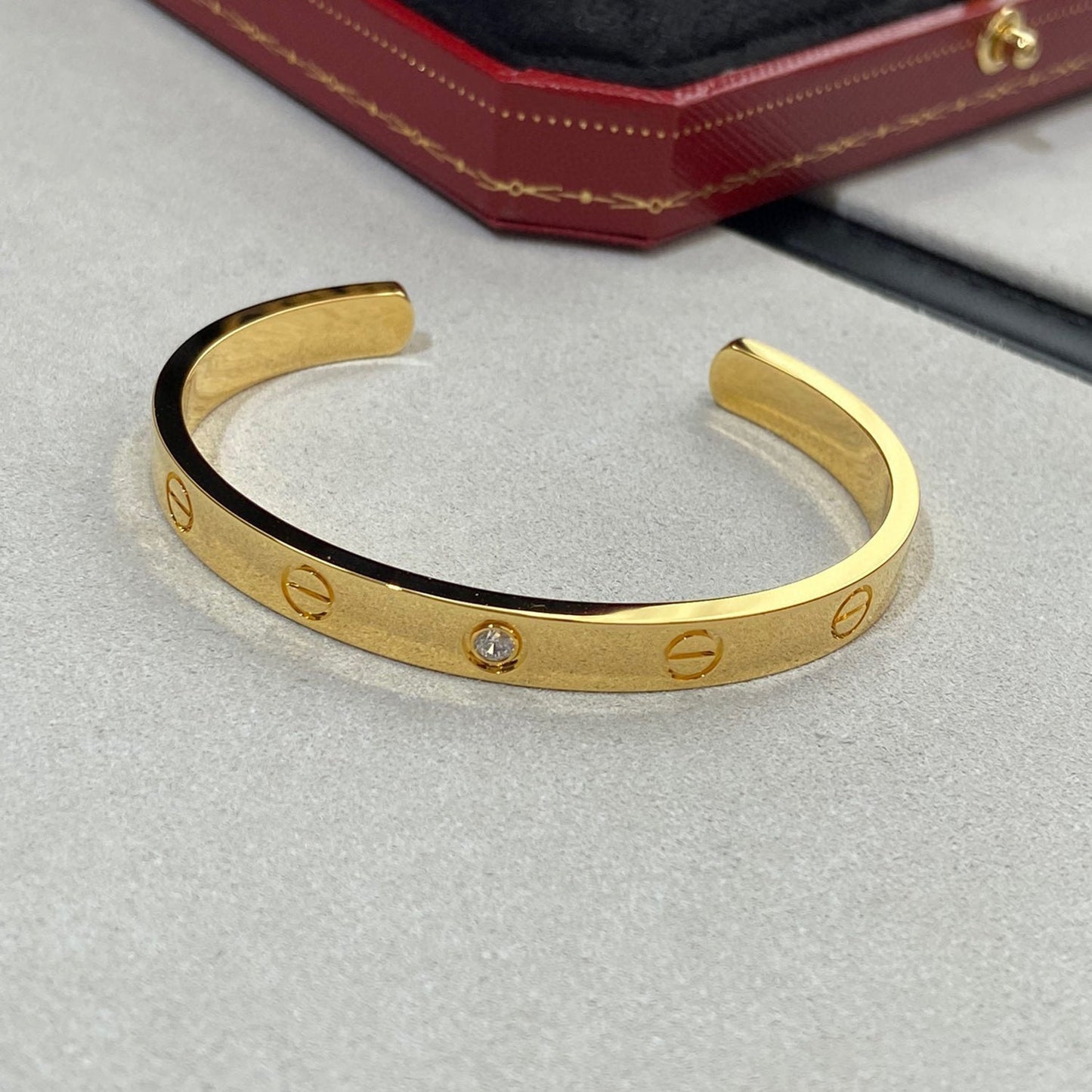 [CA]LOVE BRACELET 6.1MM 1 DIAMOND OPEN CUFF