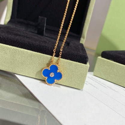 [CA]CLOVER 15MM DIAMOND AND BLUE AGATE NECKLACE