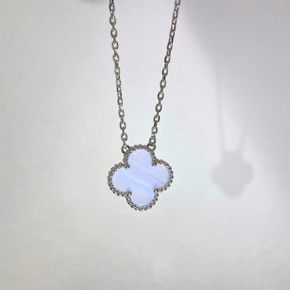 [CA]CLOVER 15MM BLUE CHALCEDONY NECKLACE SILVER