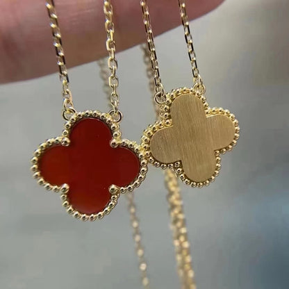 [CA]CLOVER 15MM CARNELIAN SINGLE FLOWER NECKLACE