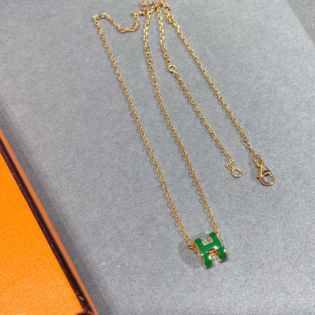 [CA]POP H GREEN NECKLACE SILVER AND GOLD