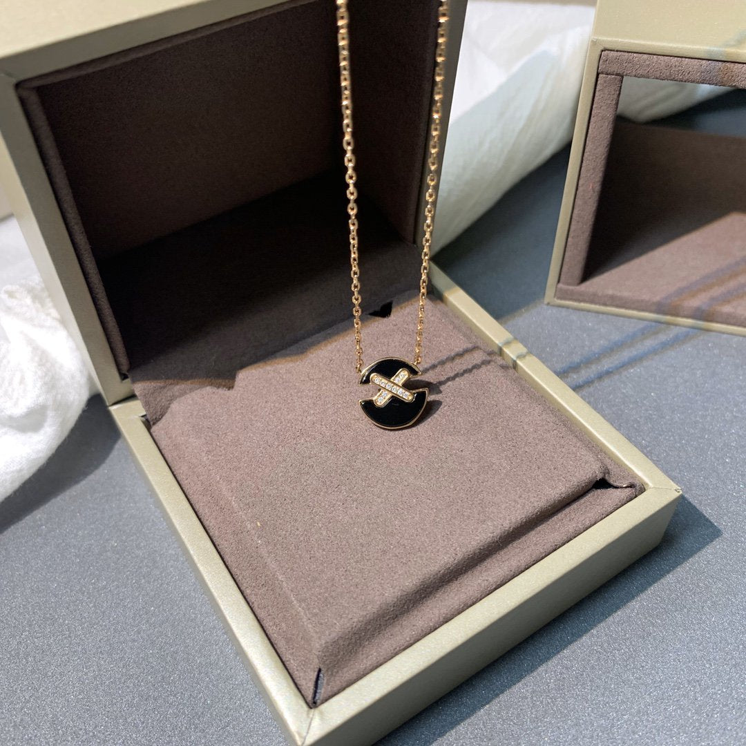 [CA]JEUX DE PINK GOLD DIAMOND NECKLACE