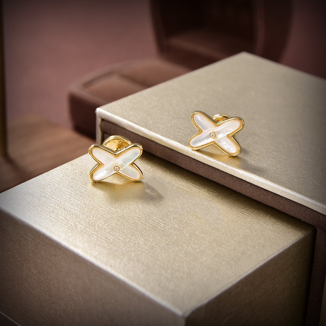 [CA]JEUX DE WHITE MOP GOLD DIAMOND EARRINGS