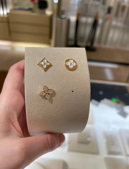 [CA]STAR BLOSSOM STUD EARRINGS PINK GOLD DIAMONDS