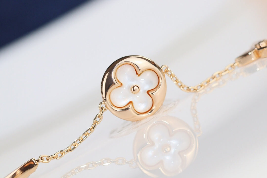 [CA]LEAF CLOVER BRACELET