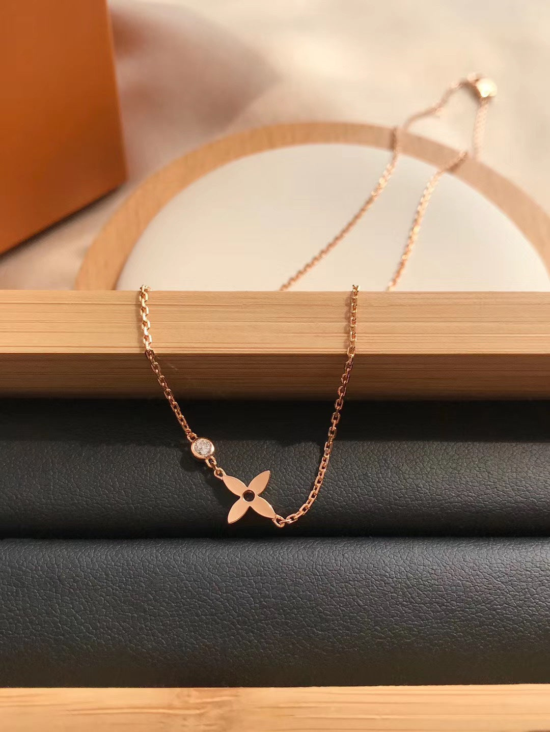 [CA]BLOSSOM PENDANT PINK GOLD AND DIAMOND