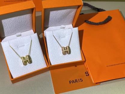 [CA]HM CLIC YELLOW ENAMEL GOLD NECKLACE