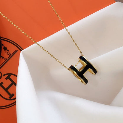 [CA]HM CLIC BLACK ENAMEL GOLD NECKLACE