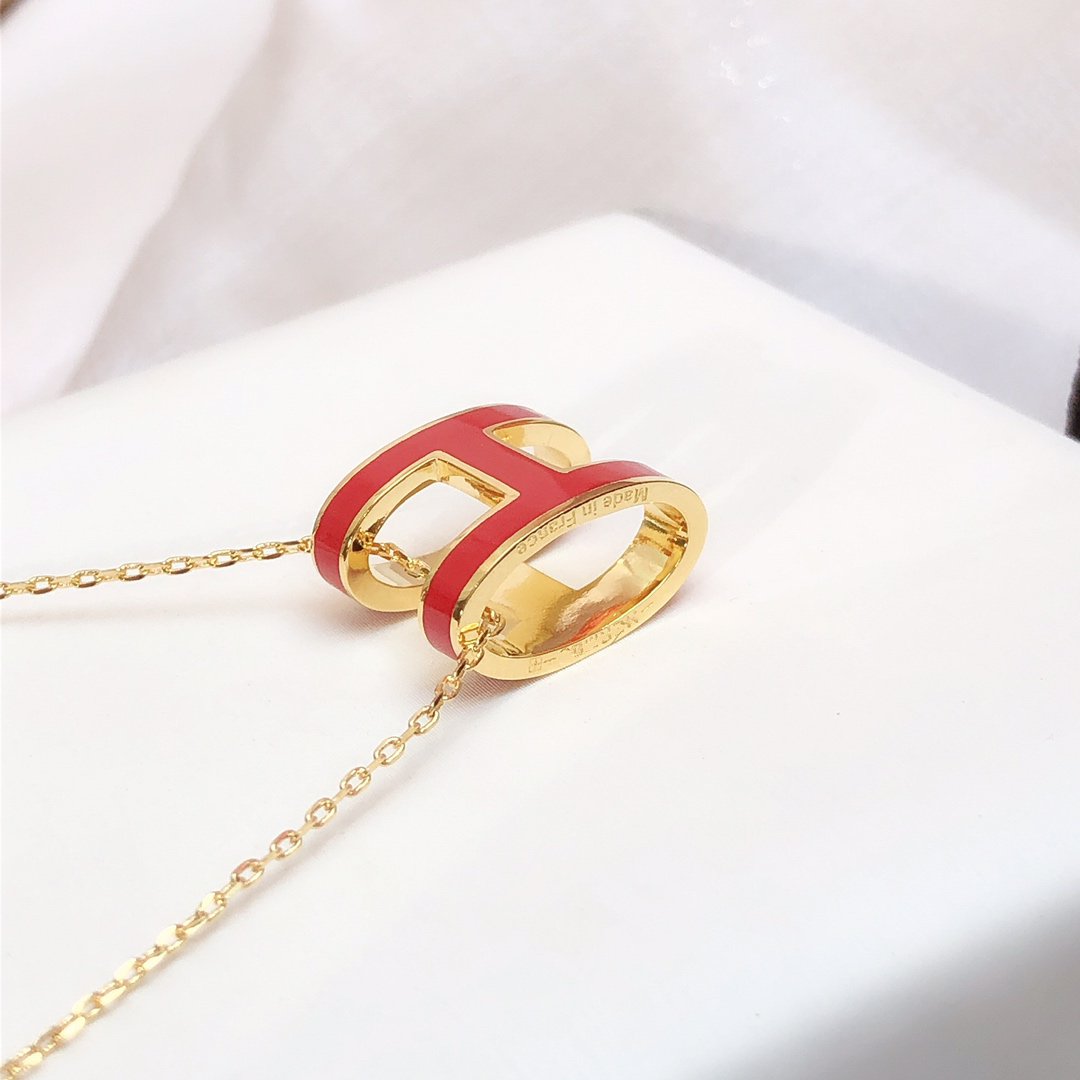 [CA]HM CLIC RED ENAMEL GOLD NECKLACE