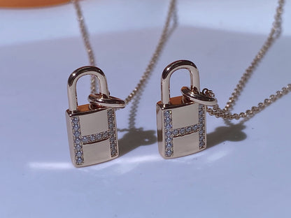 [CA]HM ADVANCED NICHE LOCK HEAD NECKLACE DIAMONDS