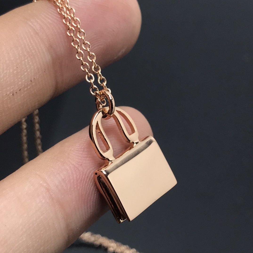 [CA]HM NECKLACE ARRIVAL BLACK DIAMOND