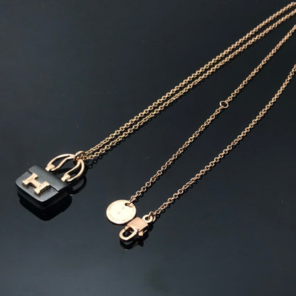 [CA]WOMEN'S HM AMULETTES CONSTANCE PENDANT NECKLACE