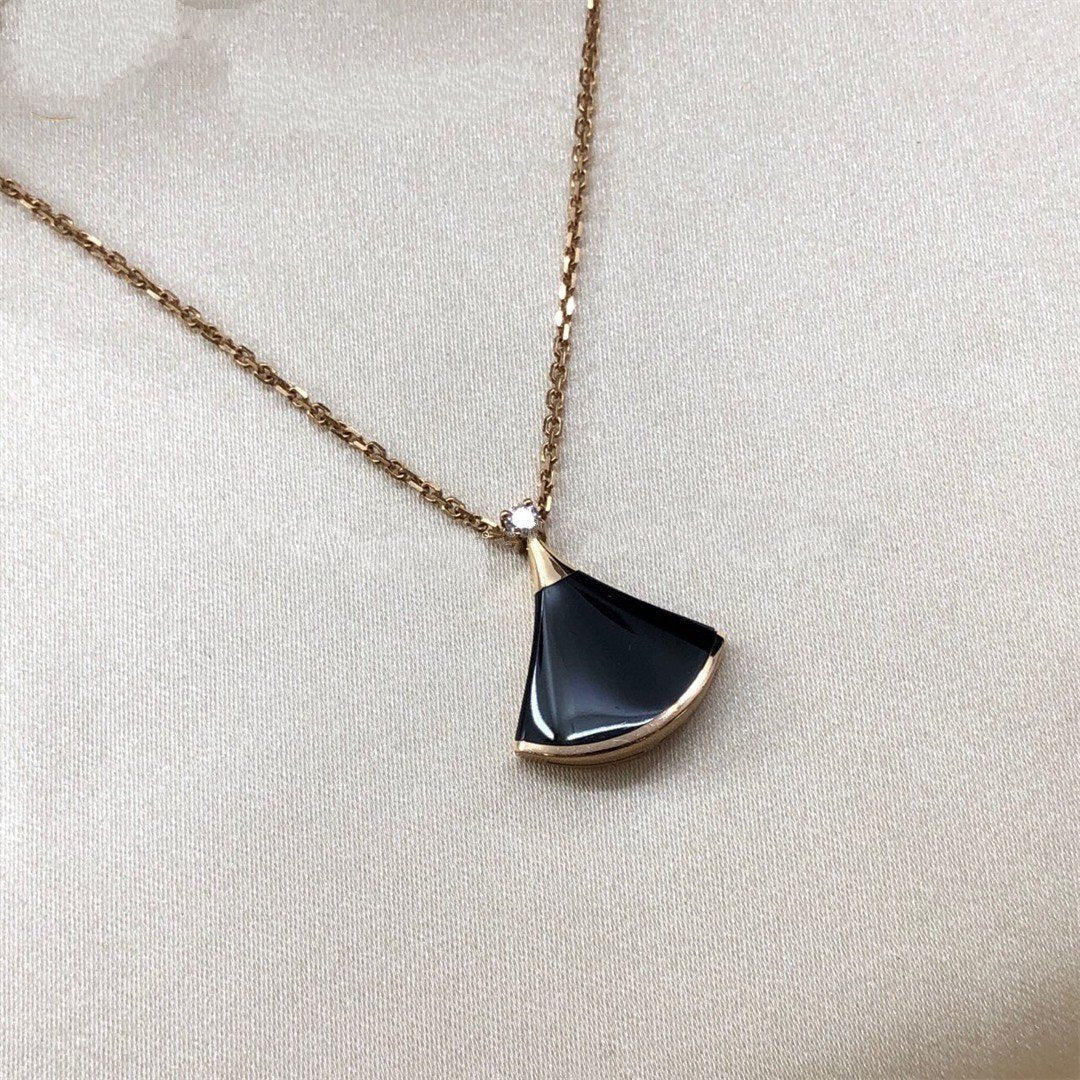 [CA]DREAM NECKLACE ONYX 1 DIAMOND