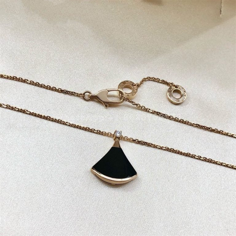 [CA]DREAM NECKLACE ONYX 1 DIAMOND