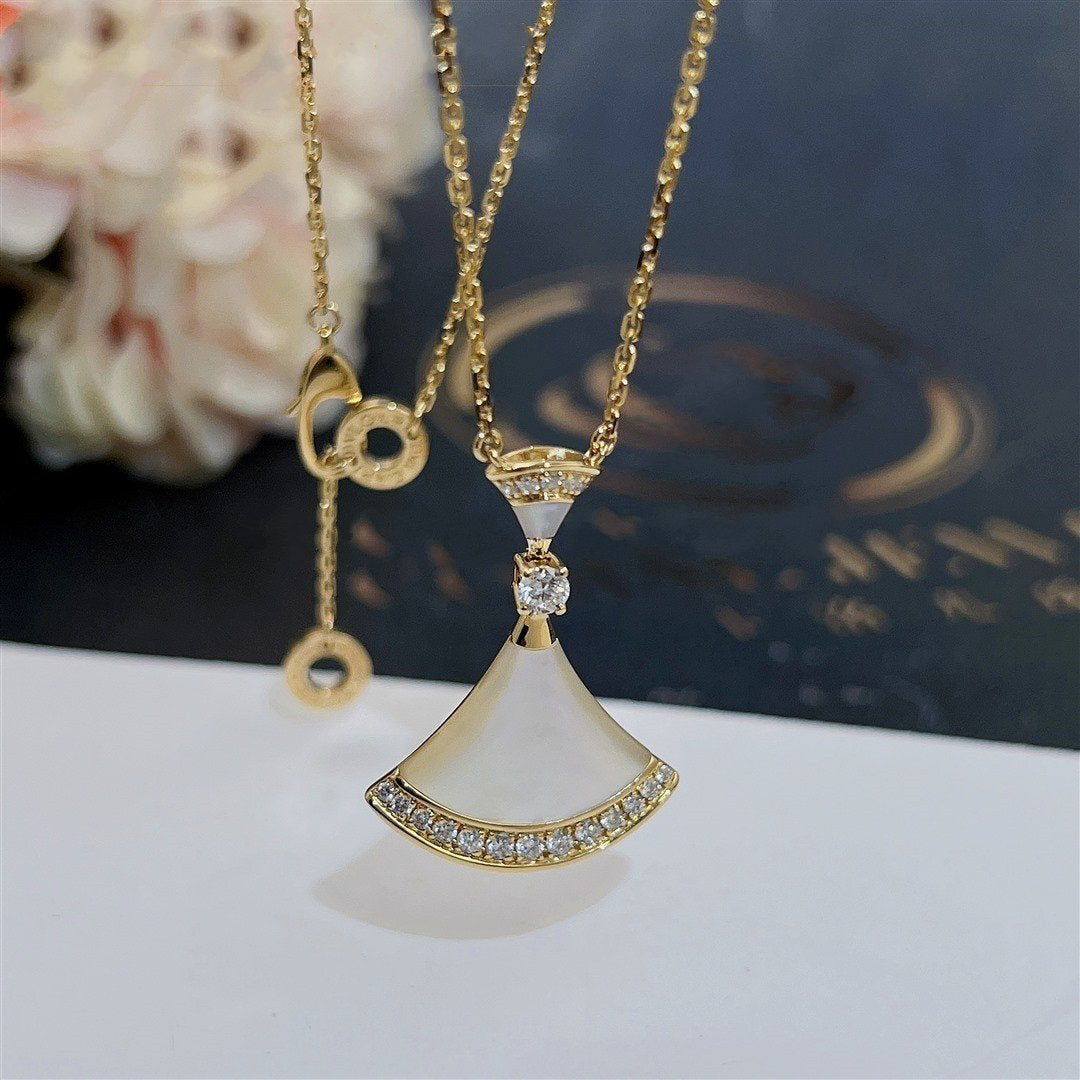 [CA]DREAM NECKLACE MOP GOLD DIAMOND