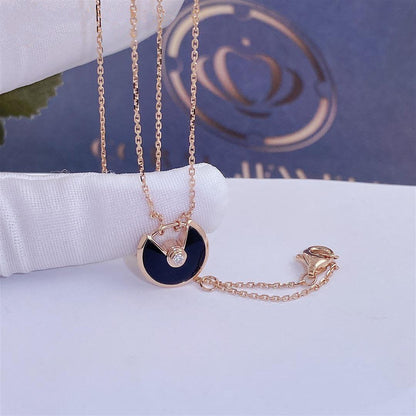 [CA]AMULETTE ROSE GOLD ONYX NECKLACE