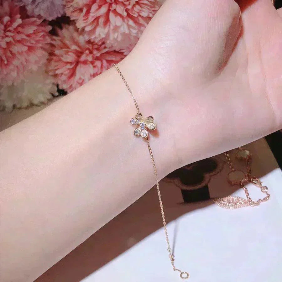 [CA]FRIVOLE GOLD FLOWER DIAMOND BRACELET