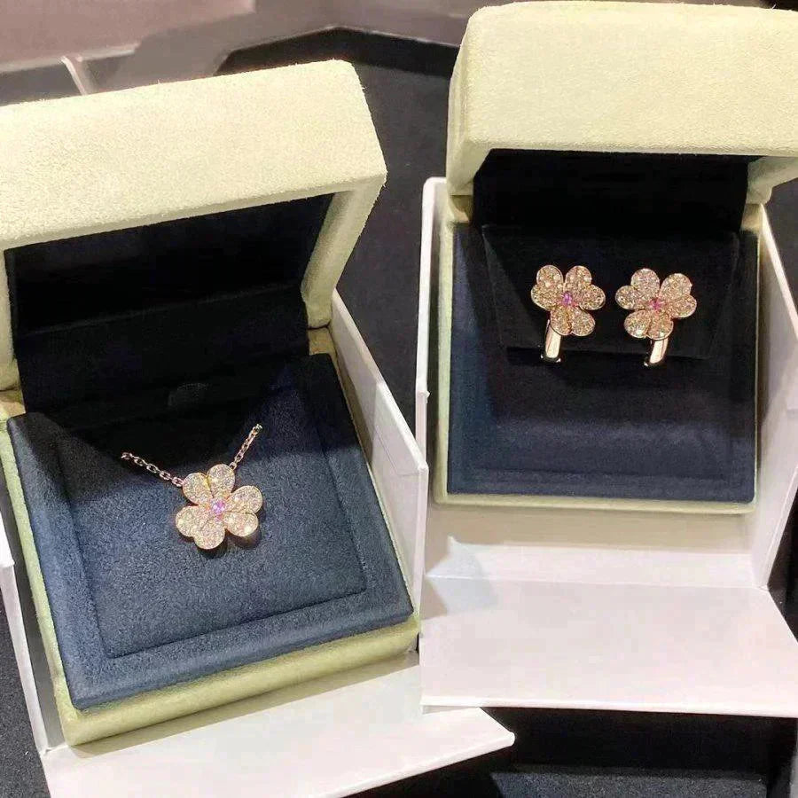 [CA]FRIVOLE ROSE GOLD FLOWER DIAMOND NECKLACE