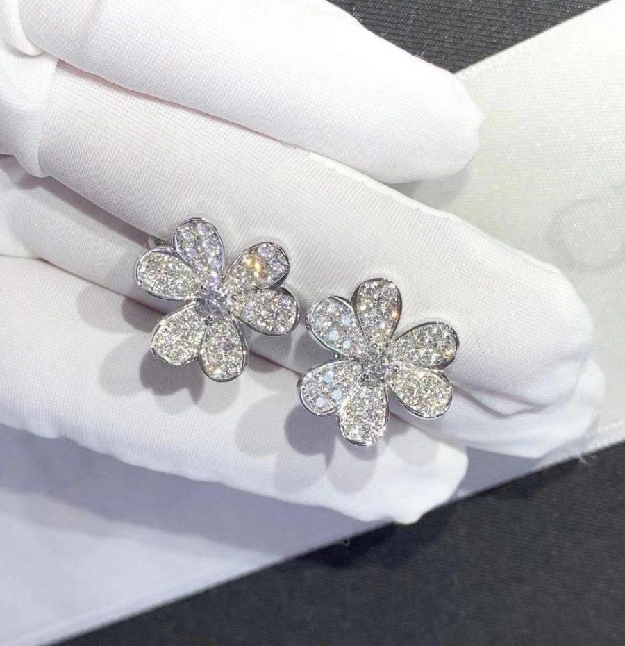 [CA]FRIVOLE SILVER FLOWER DIAMOND EARRINGS