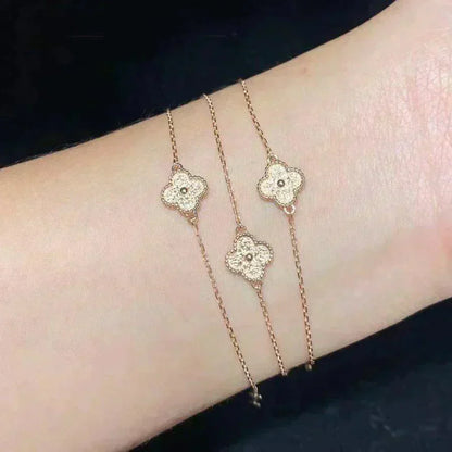 [CA]CLOVER SINGLE FLOWER BRACELET