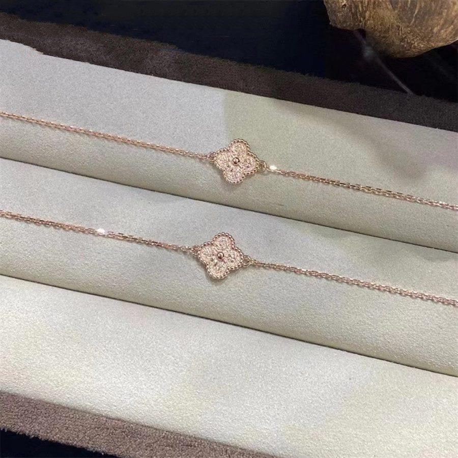 [CA]CLOVER SINGLE FLOWER BRACELET