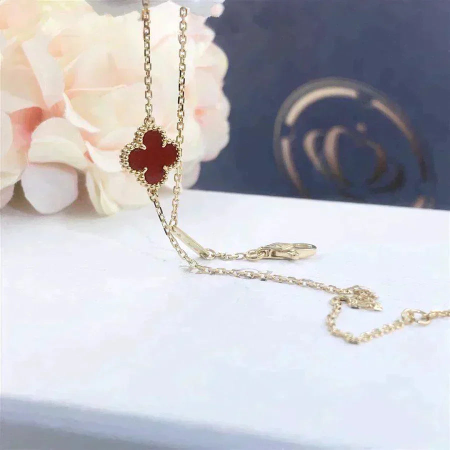 [CA]CLOVER  CARNELIAN SINGLE FLOWER BRACELET