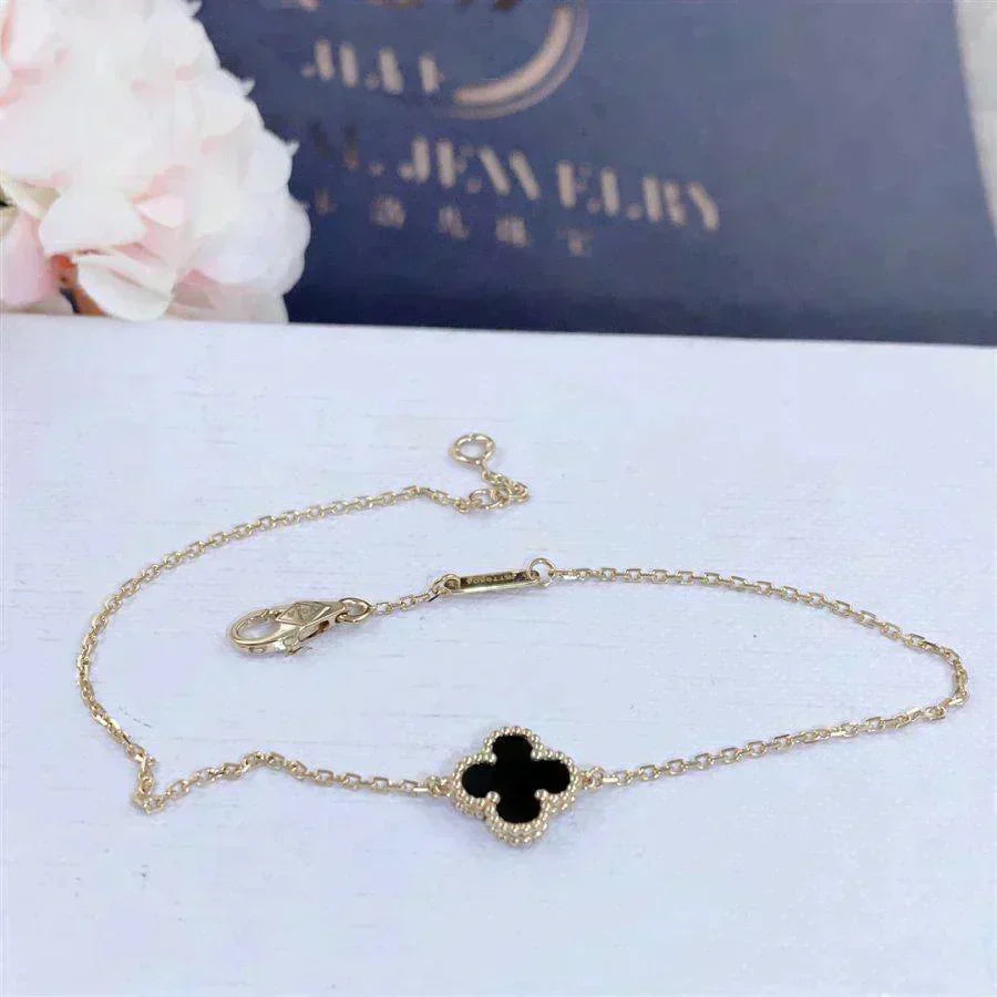 [CA]CLOVER ONYX SINGLE FLOWER BRACELET