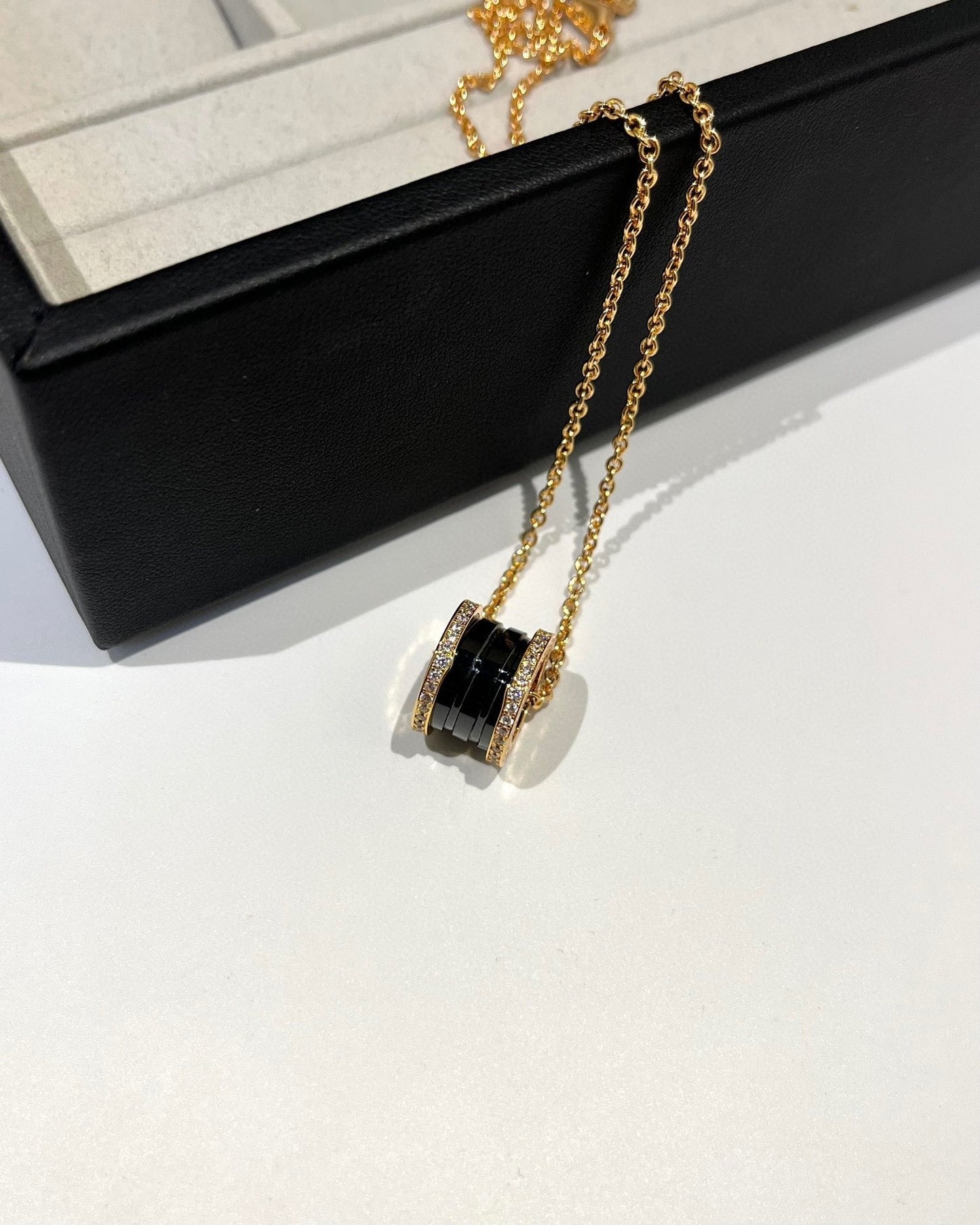 [CA]ZERO 1 BLACK CERAMIC DIAMOND PINK GOLD NECKLACE